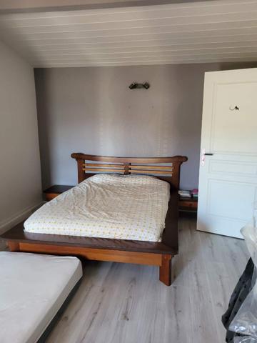 Grande maison en bois