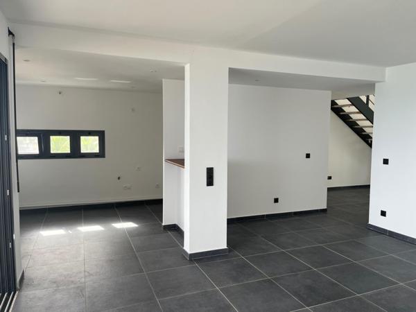 T4 duplex, standing, vue carte postale