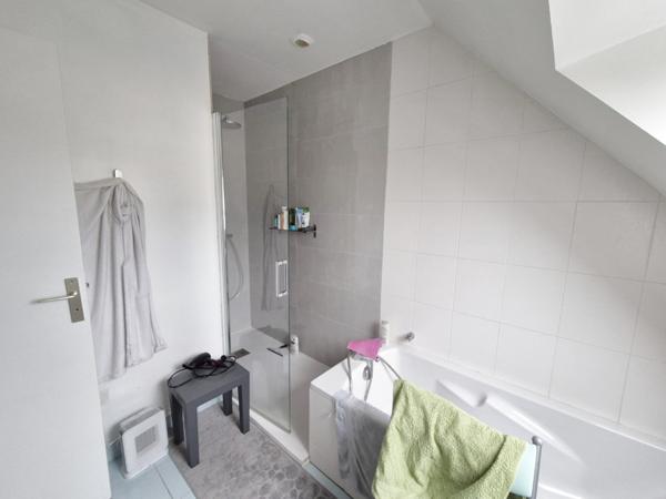 Maison 3 chambres garage terrasse et jardin