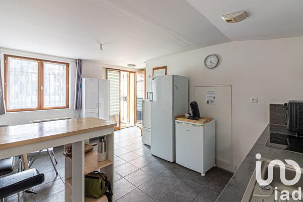 Maison de ville 6 pièces de 111 m² à Oullins (69600)