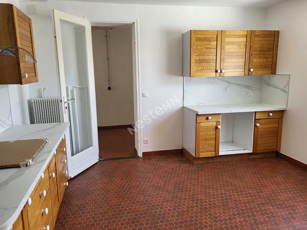 Maison  6 pièce(s) 131.90 m2