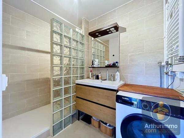 Vente                                                      Appartement
                        
                     3 pièces                      62 m2                     à Yerres