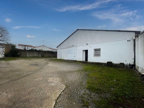 Bâtiment 250m² Challans