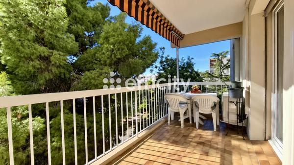 Appartement
         4 pièces
        - 83 m² Exclusivité 214 000 € *