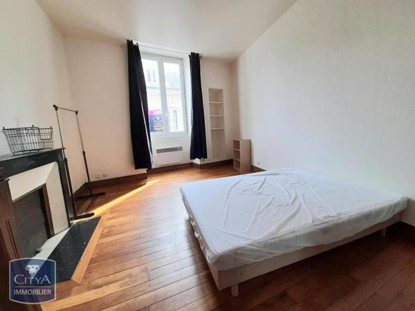 Appartement à louer 2 pièces 35.2m² Châteauroux (36000)