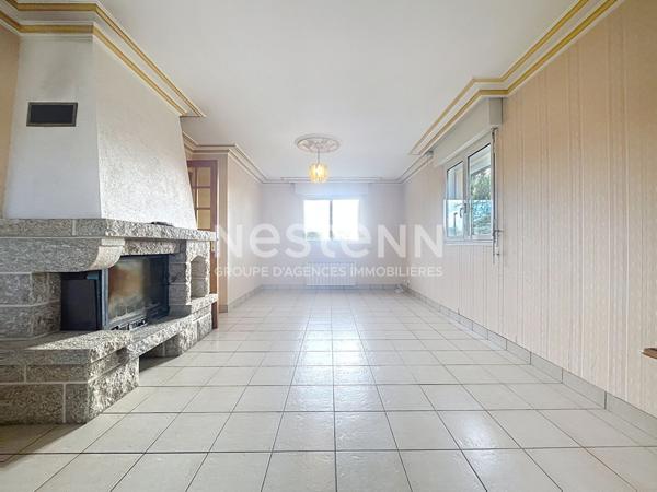 Maison familiale avec 1850m² de terrain à vendre à proximité du centre de Noyal-Muzillac