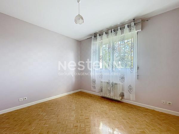 Maison familiale avec 1850m² de terrain à vendre à proximité du centre de Noyal-Muzillac