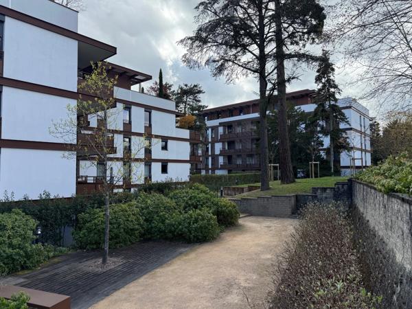 Appartement T3 de 72m² avec garage dans résidence récente