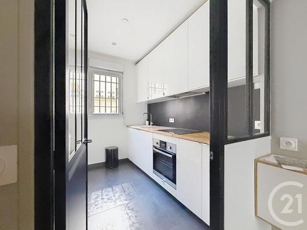 Appartement F3 à vendre  3 pièces - 62,22 m 2   PARIS  - 75018