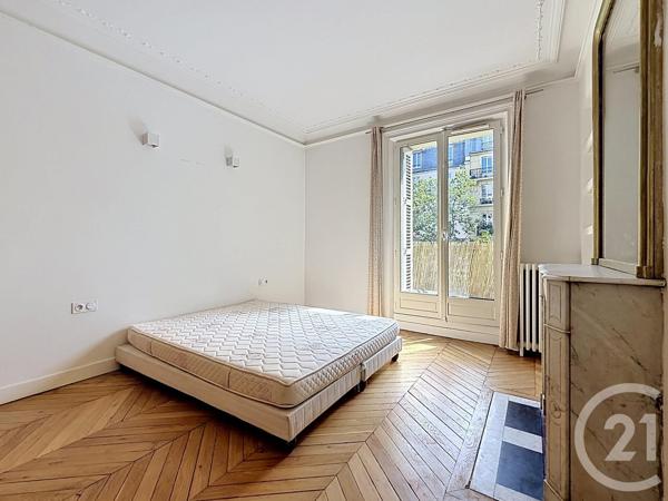 Appartement F3 à vendre  3 pièces - 62,22 m 2   PARIS  - 75018