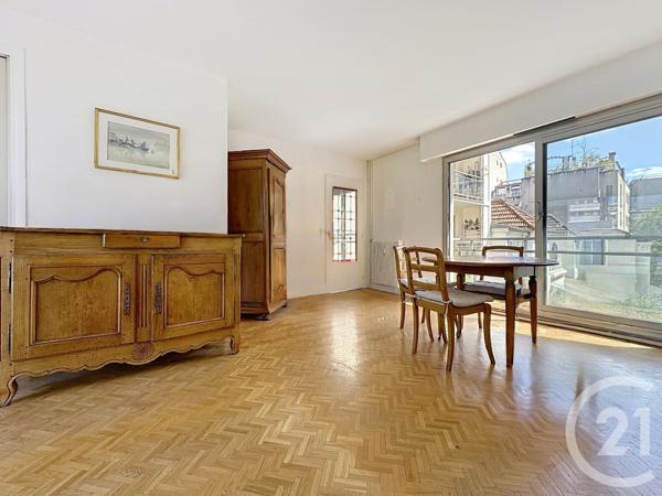 Appartement F2 Bis à vendre  2 pièces - 56,28 m 2   PARIS  - 75012