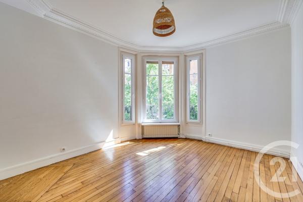 Appartement F2 Bis à vendre  2 pièces - 56,28 m 2   PARIS  - 75012