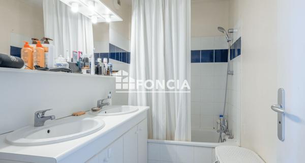 À vendre Appartement 3 pièces 65 m² - Bordeaux 33300