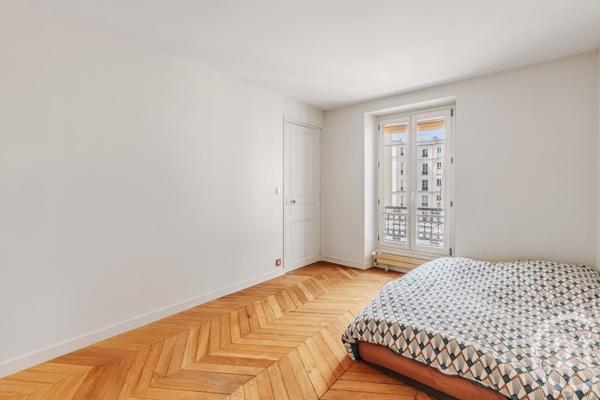 Appartement F4 à vendre  4 pièces - 94,50 m2 PARIS - 75011