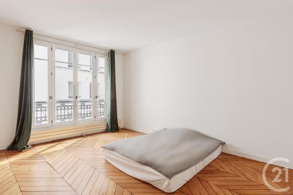 Appartement F4 à vendre  4 pièces - 94,50 m2 PARIS - 75011