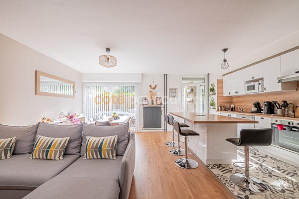 Vente Appartement81,05 m² - 4 Pièces - CENON (33150)