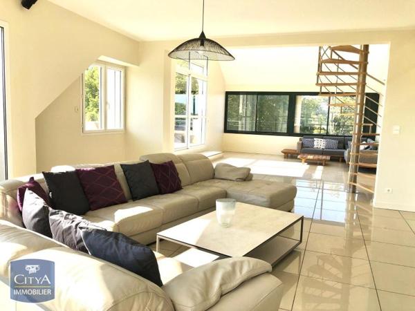 Location appartement Bourges (18000) 5 pièces 246.07m²