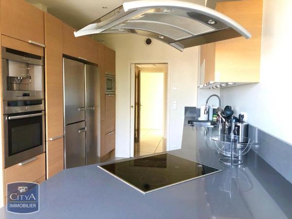 Location appartement Bourges (18000) 5 pièces 246.07m²