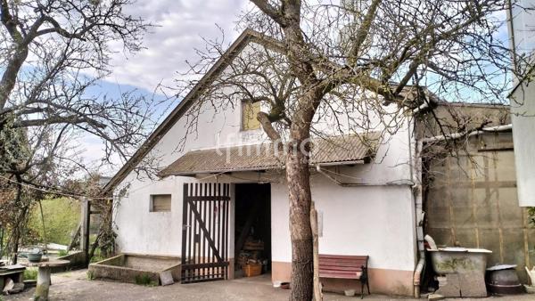 Maison avec une dépendance, sur 7 ares