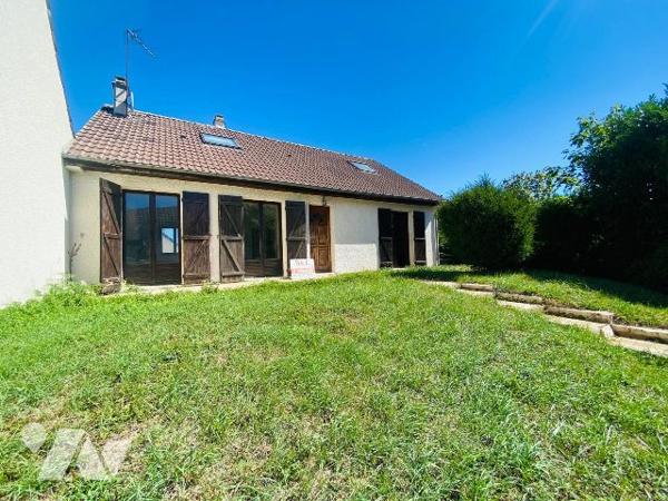 Maison individuelle 6 pièces avec beau potentiel – 125 000 €