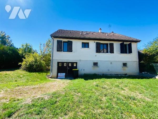 Maison individuelle 6 pièces avec beau potentiel – 125 000 €