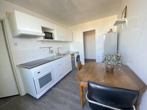 Superbe T2 traversant de 50m² avec vue imprenable sur Toulouse