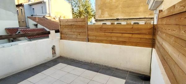Appartement 3 pièces avec grande terrasse proche Castellane
