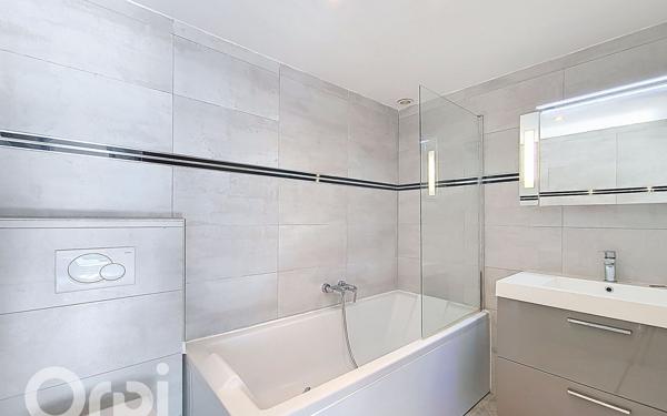 Appartement à vendre    2 pièces • 36,52 m2 Bandol