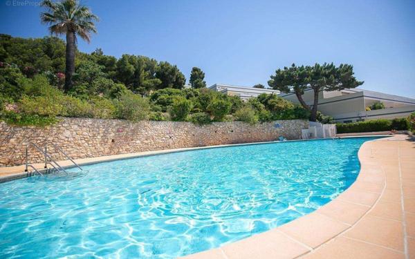 Appartement à vendre    2 pièces • 36,52 m2 Bandol