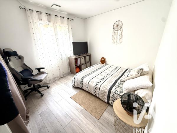 Maison à vendre 16 pièces 276 m² Malataverne