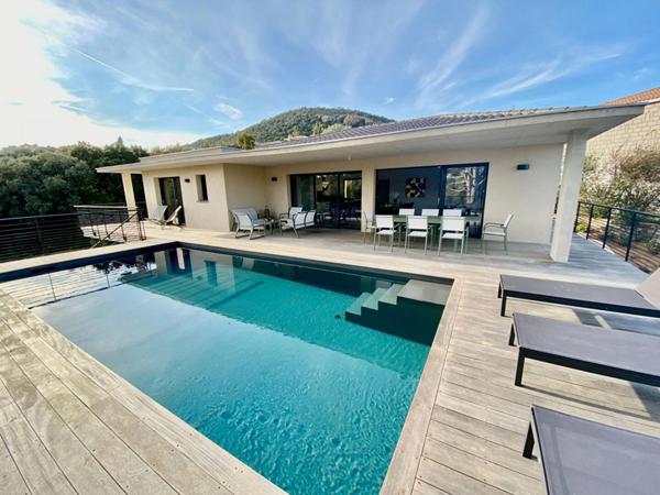 A VENDRE : Maison à ZONZA • • 1 395 000 € FAI • Réf. 851