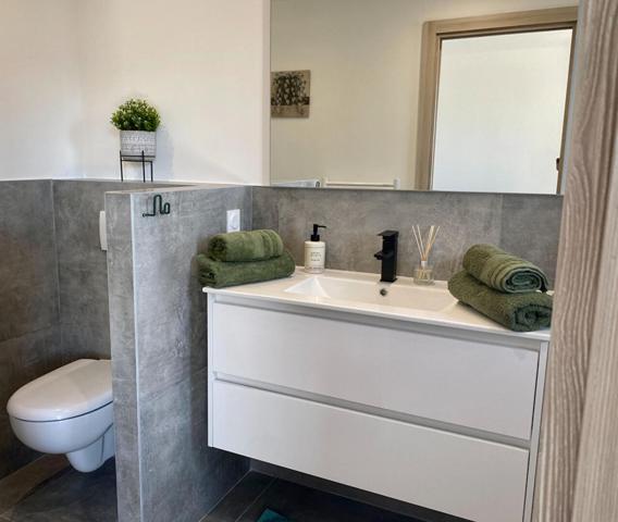 A VENDRE : Maison à ZONZA • • 1 395 000 € FAI • Réf. 851