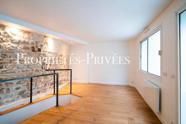 Appartement de 58 m² en souplex - Paris 10e