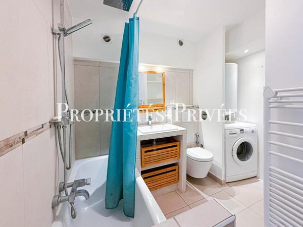 Appartement de 58 m² en souplex - Paris 10e