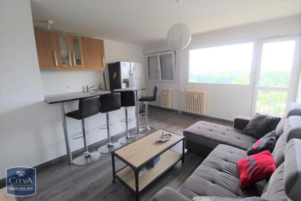 Appartement à louer 2 pièces 39.6m² Chartres (28000)