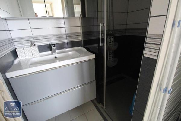 Appartement à louer 2 pièces 39.6m² Chartres (28000)