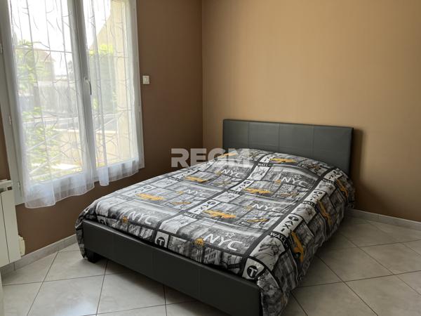 Milly-la-Forêt (91490) Maison familiale de 215 m² dont un appartement proche Barbizon et Milly la forêt