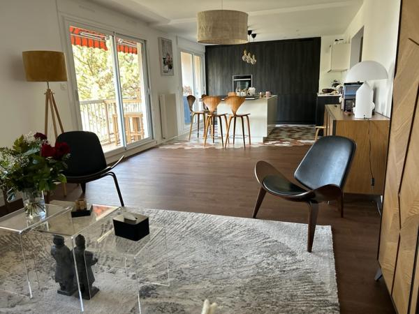 A VENDRE Exceptionnel - Exclusivité, grand Appartement T4 - T5  à Tassin La Demi Lune  limite Point du jour