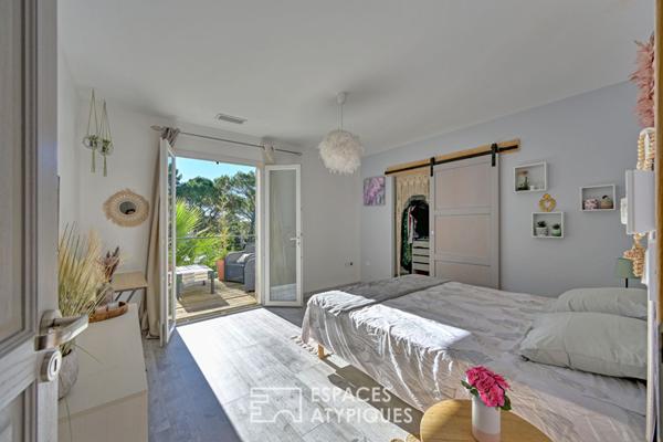 Là où le temps s’arrête, propriété de 2 maisons au coeur de la pinède