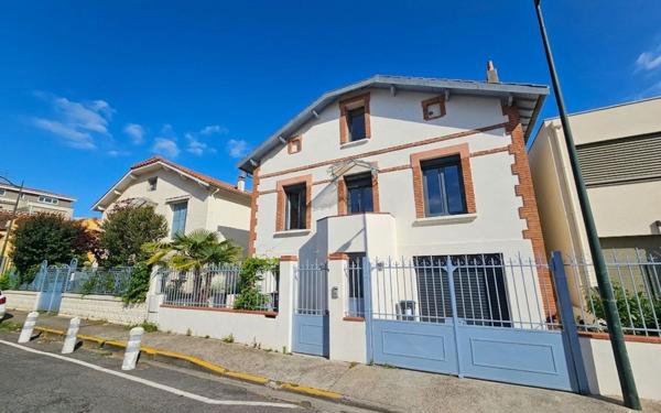 Maison à vendre    6 pièces • 240,75 m2 Toulouse