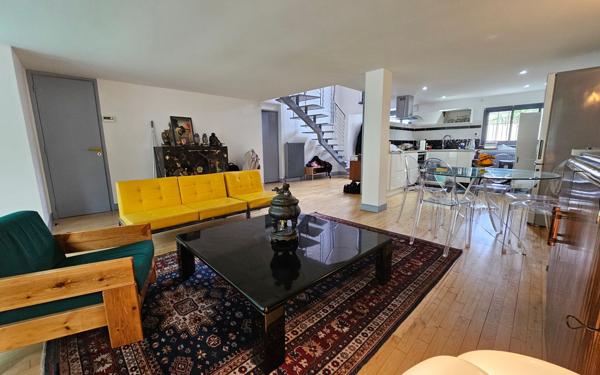 Maison à vendre    6 pièces • 240,75 m2 Toulouse