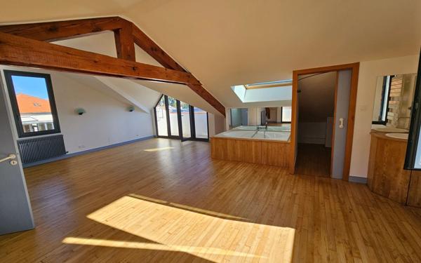 Maison à vendre    6 pièces • 240,75 m2 Toulouse