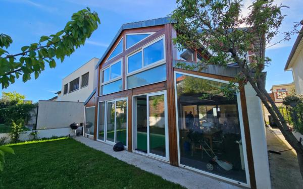 Maison à vendre    6 pièces • 240,75 m2 Toulouse