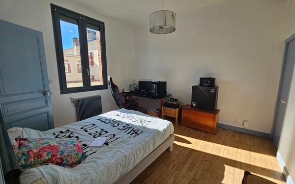 Maison à vendre    6 pièces • 240,75 m2 Toulouse