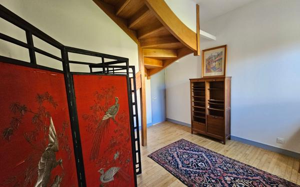 Maison à vendre    6 pièces • 240,75 m2 Toulouse