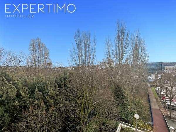 Issy-les-Moulineaux (92130) T2 52 m² avec balcon - Ile saint Germain