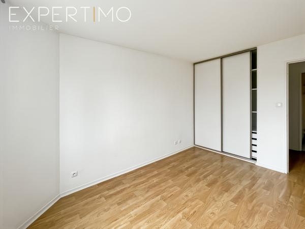 Issy-les-Moulineaux (92130) T2 52 m² avec balcon - Ile saint Germain