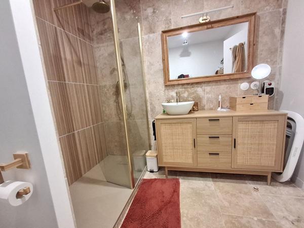 11210 PORT LA NOUVELLE Appartement rénové avec cour