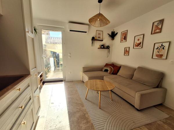 11210 PORT LA NOUVELLE Appartement rénové avec cour
