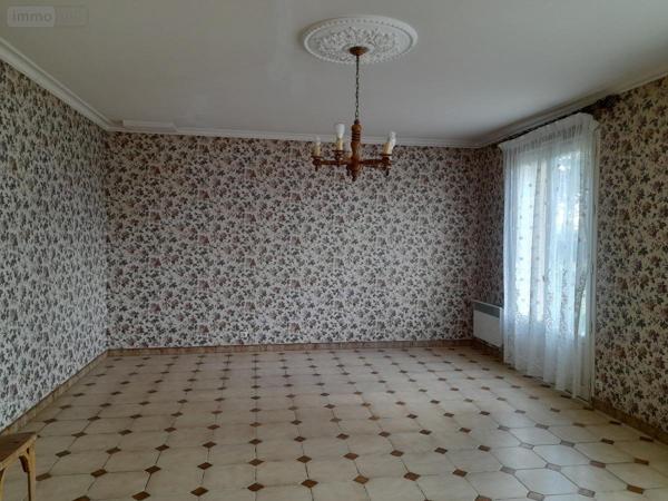 Maison à vendre à Meslay-du-Maine en Mayenne (53170), ref : 53018-1797